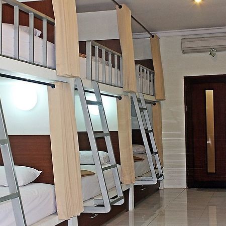 Mirah Hostel レギャン エクステリア 写真