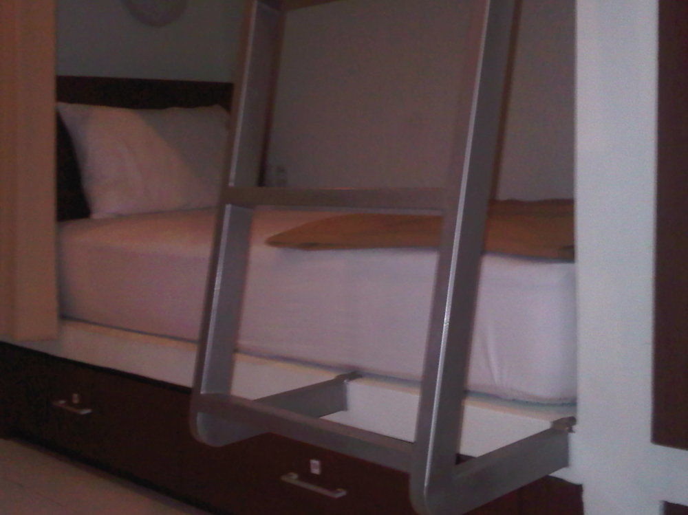 Mirah Hostel レギャン エクステリア 写真